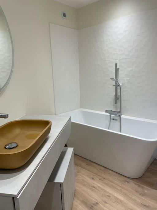 Maison 5 Chambres 3Sdb En Ville Avec Piscine Perigueux Bagian luar foto